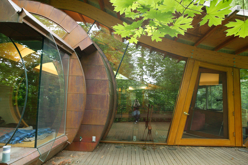 Illustration for article titled These Are The Most Amazing Tree Houses Ever